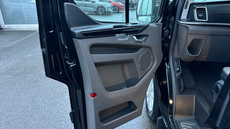 Ford Tourneo Custom Transit Custom Tourneo L2 Diesel Fwd 2.0 EcoBlue 185ps L/R 8 Seat Titanium X Auto